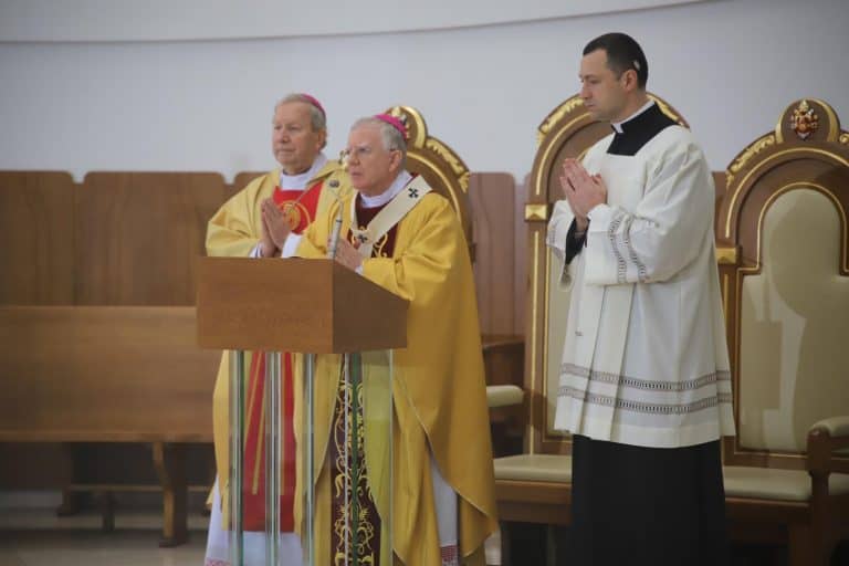 Abp Jędraszewski: Oni w tych trudnych czasach dźwigają odpowiedzialność za Polskę