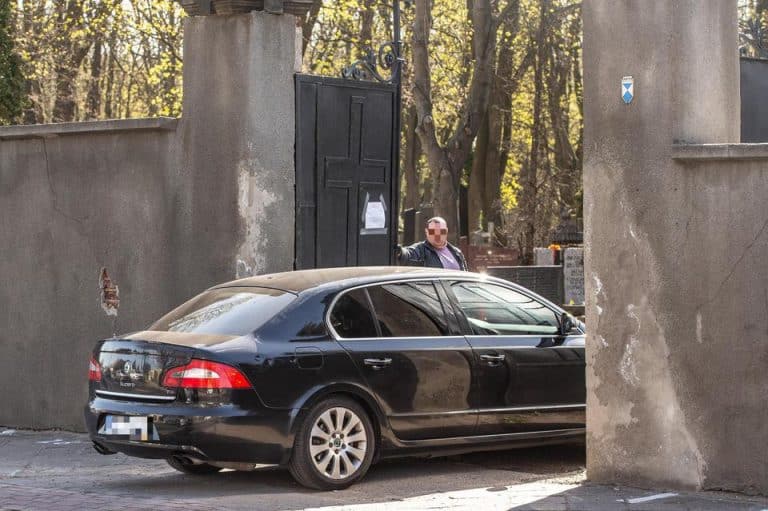 Jarosław Kaczyński kolejny raz łamie prawo które sam ustanawiał!