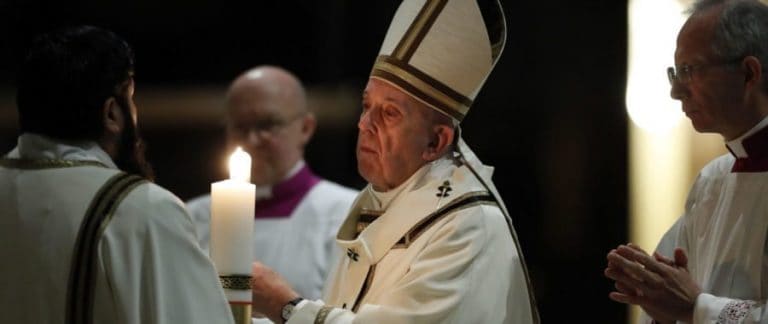 Papież Franciszek przewodniczył w Wielką Sobotę Mszy Wigilii Paschalnej bez udziału wiernych