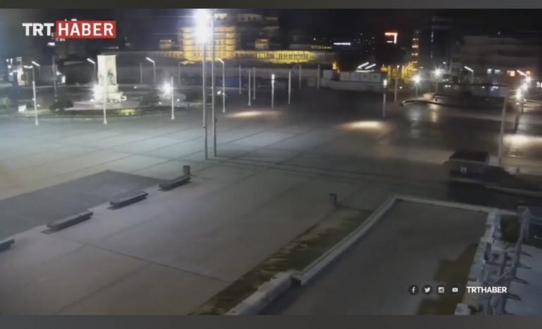 W Turcji wprowadzono całkowity zakaz opuszczania domów przez 48 godzin