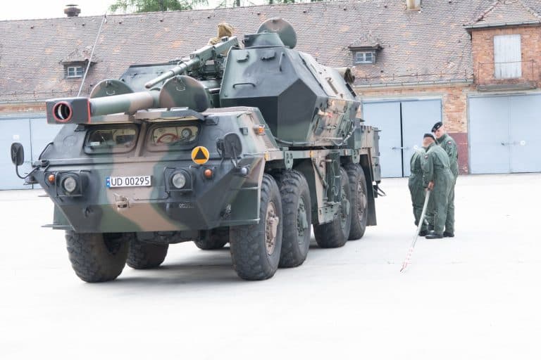 Czas „technicznej majówki” w 23 Śląskim Pułku Artylerii /fotoreportaż/