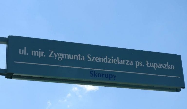 Niektórym radnym Białegostoku nie podoba się ulica im. „Łupaszki”