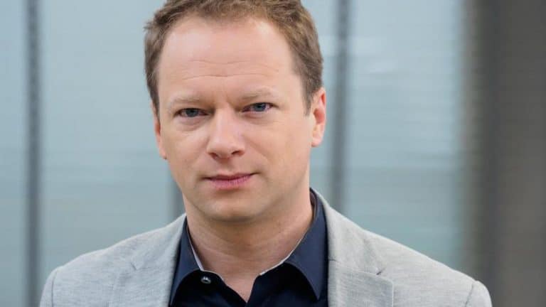 Maciej Stuhr żali się, że z powodu koronawirusa nie może zarabiać…