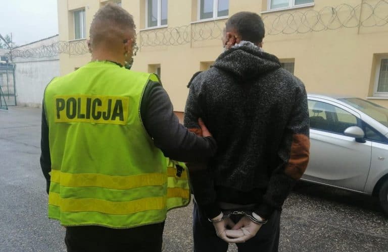 Rozbito grupę przestępczą, która trudniła się kradzieżami ciągników i maszyn rolniczych