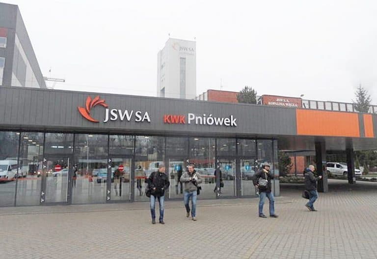Prawie 300 zachorowań w KWK Pniówek w ciągu jednej doby