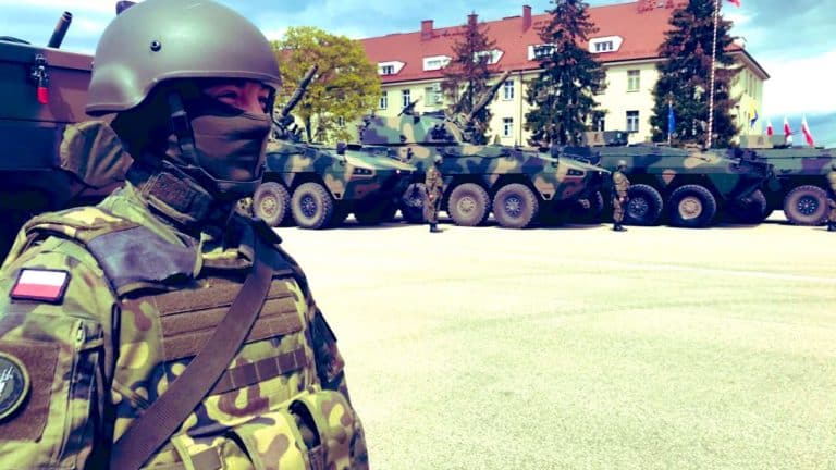 Podpisano umowy na dostawę moździerzy „Rak” oraz mundurów dla Wojska Polskiego