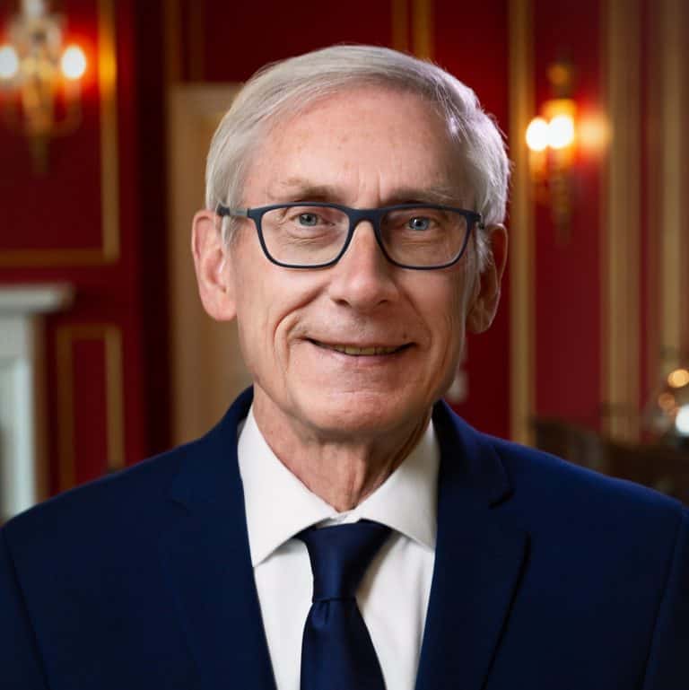 W odpowiedzi na zamieszki gubernator Wisconsin powołał Gwardię Narodową