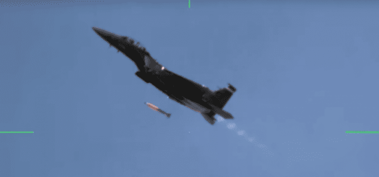 Amerykańska bomba nowego typu przetestowana na myśliwcu bombardującym F-15E