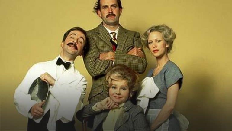 Znany brytyjski serial został ocenzurowany z powodu…. (a jakże) rasizmu