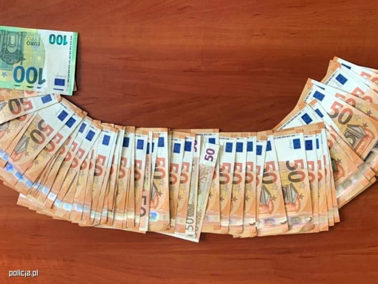 Kolejne zauroczone Nigeryjczykiem Polki padły ofiarą oszusta