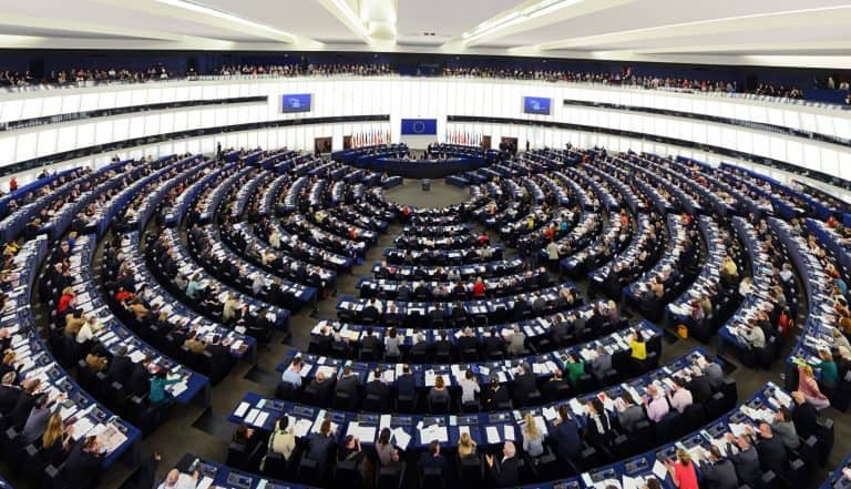Parlament Europejski znów wściekle atakuje Polskę