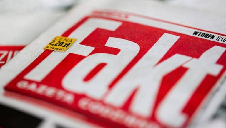 Adwokat rodziny poszkodowanej przez „Fakt” złożył pozew przeciwko Ringier Axel Springer, domagając się miliona zł odszkodowania