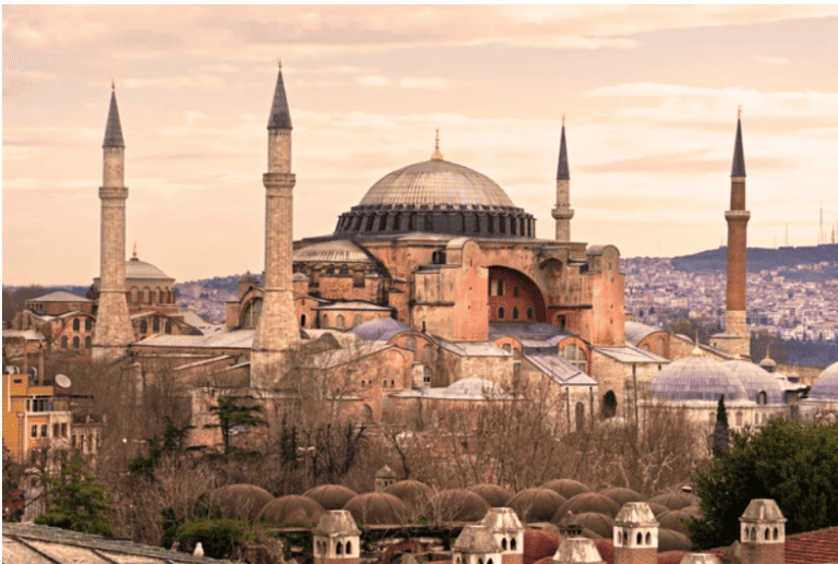 Dekret Erdogana: Hagia Sophia znów będzie meczetem