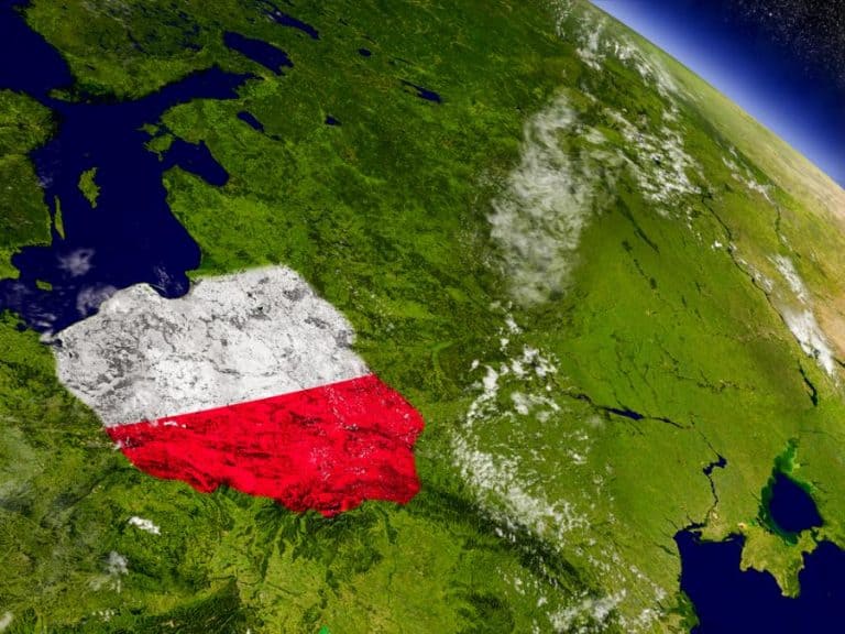 85 % Polaków uważa, że w naszym kraju żyje się bezpiecznie