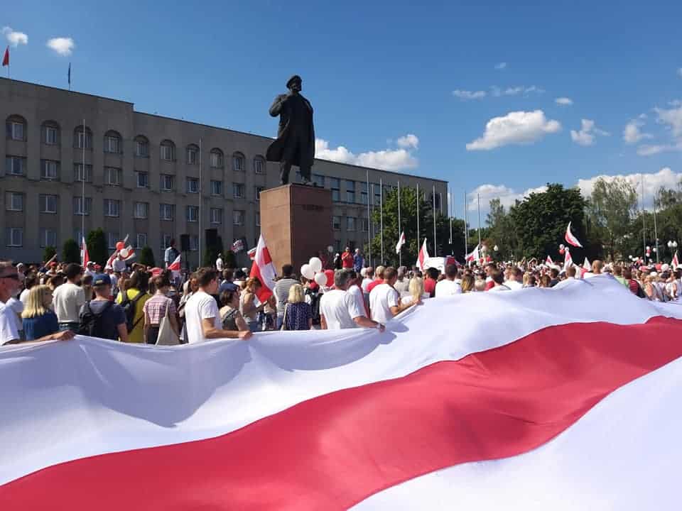 Dziesiątki tysięcy ludzi na demonstracji w Grodnie, tysiące w Mohylewie…