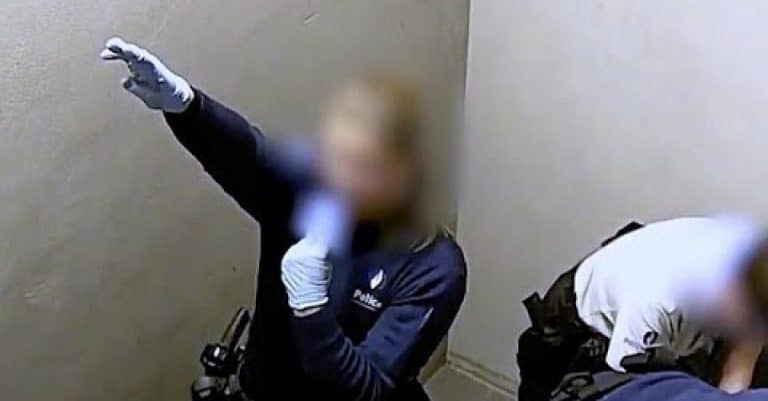 Belgia: Podczas interwencji policji, w wyniku której zmarł Słowak, jedna z policjantek wykonywała rzymski salut… (VIDEO)