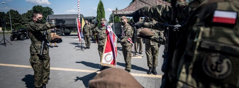 Świętokrzyscy Terytorialsi przysięgali po raz pierwszy na własny sztandar