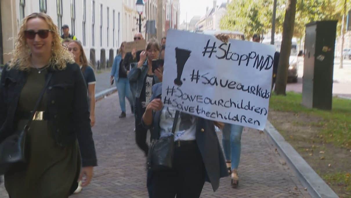 W Holandii zarejestrowano partię domagającą się legalizacji pedofilii, zoofilii i nekrofilii