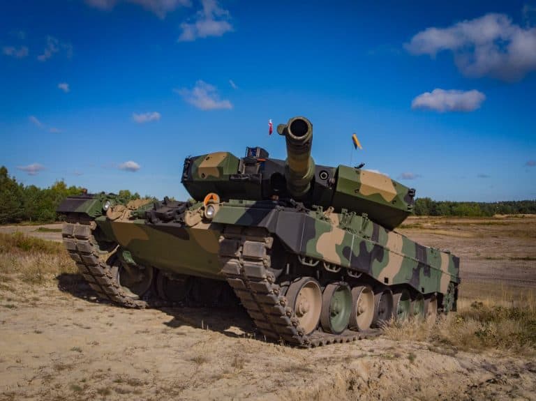 Na wyposażenie 1 Warszawskiej Brygady Pancernej trafiły pierwsze Leopardy 2PL