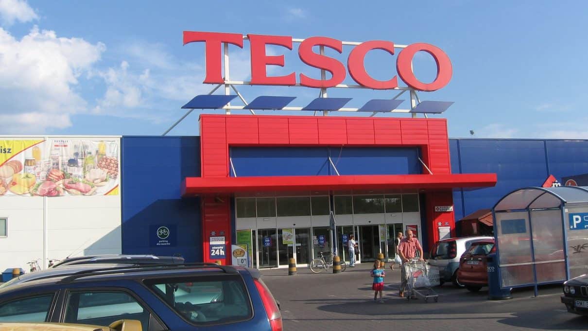 Sieć Tesco ogłasza plan masowych zwolnień