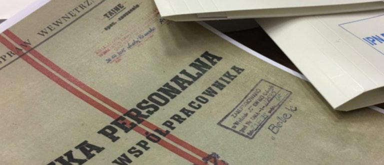 Były funkcjonariusz wywiadu PRL, a potem UOP miał w mieszkaniu tajne dokumenty