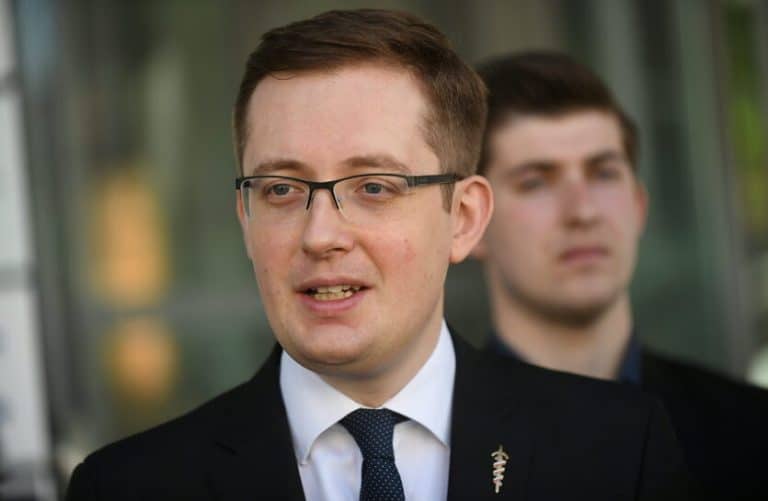 Robert Winnicki o Rafale Trzaskowskim: „Wychodzi na całkowitego idiotę”