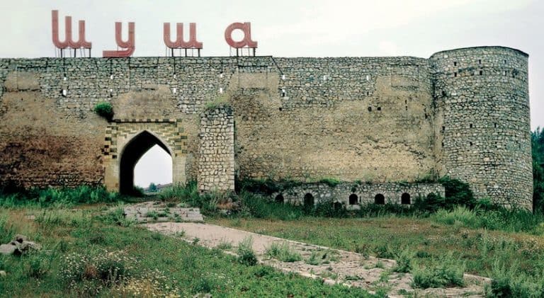 Oddziały azerbejdżańskie wdarły się do Şuşy, w mieście trwają walki uliczne