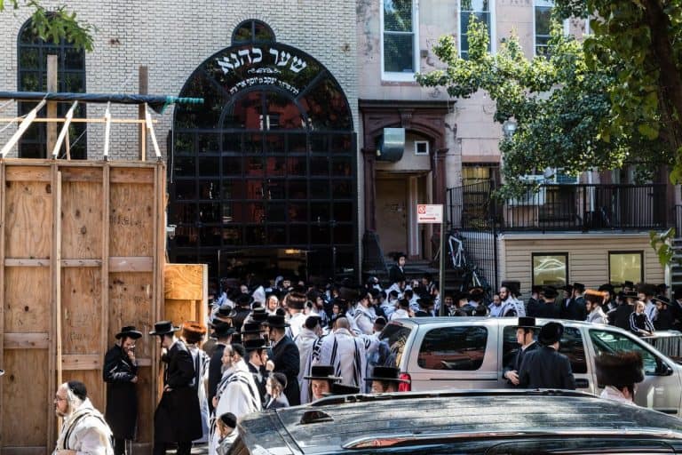 Nowojorska synagoga została ukarana ogromną grzywną za złamanie przepisów sanitarnych