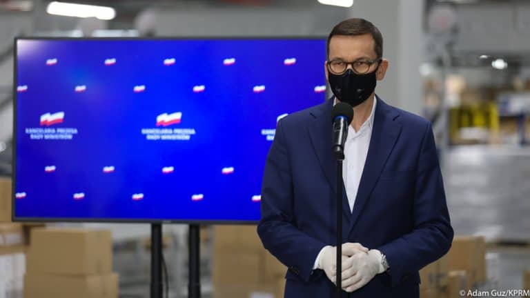 Morawiecki: Zaapelowałem o jak najszybszą certyfikację szczepionek