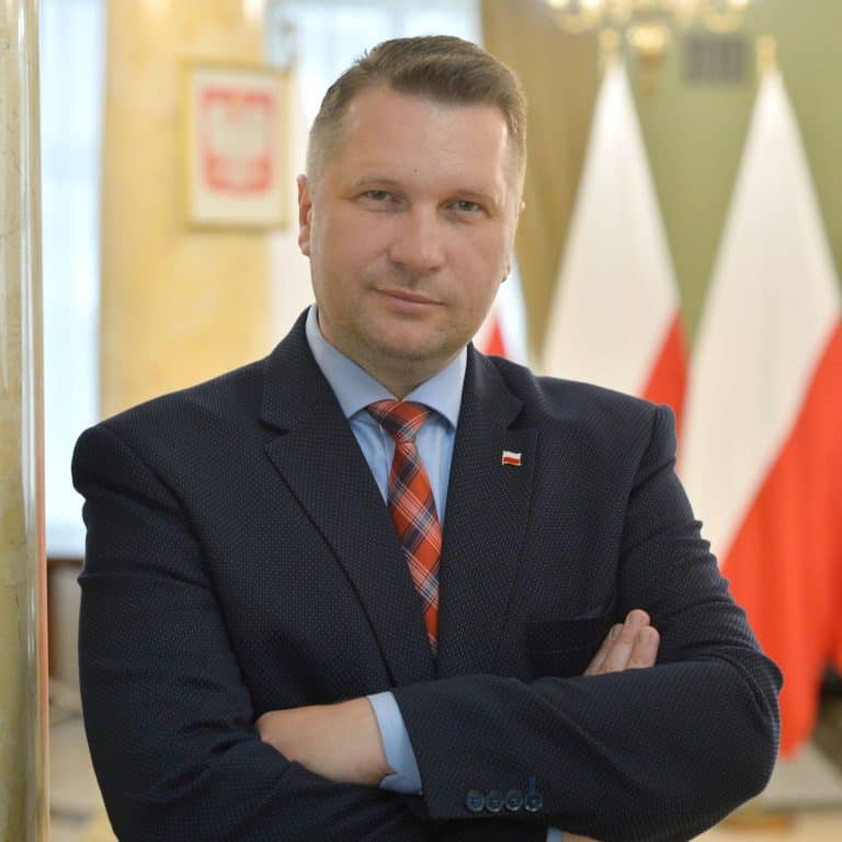 Czyżby uczniowie mieli jednak nie wrócić jeszcze do szkół?