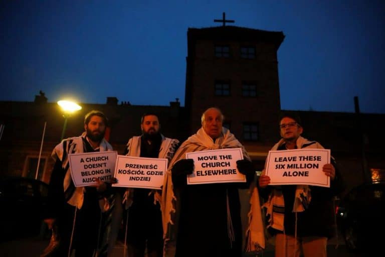 Amerykańscy rabini domagają się usunięcia kościoła z Brzezinki