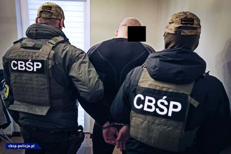 Policjanci CBŚP wspólnie z policją brytyjską rozbili grupę przestępczą prowadzącą sieć agencji towarzyskich