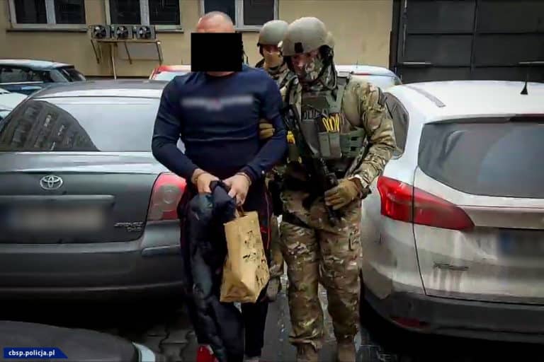 Członkowie gangu mogli przemycić z Hiszpanii kilka ton narkotyków