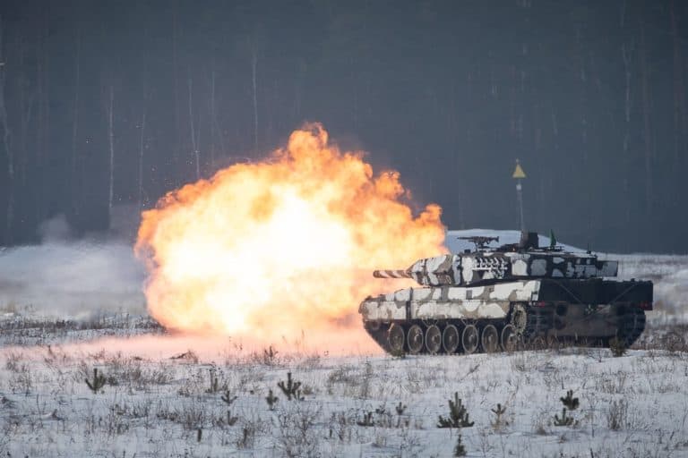 Festiwal ognia w wykonaniu czołgów Leopard 2PL /fotoreportaż/