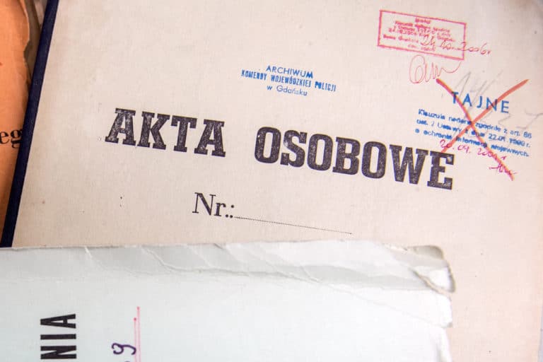 Sensacyjna zawartość szafy byłego esbeka, a później wiceszefa UOP w Katowicach