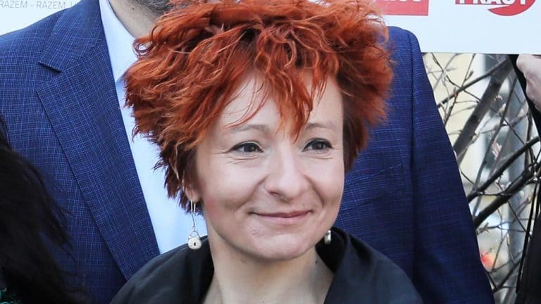 Partia Razem usunęła działaczkę, która „sprzeciwiała się wpływom lobby sutenerów”