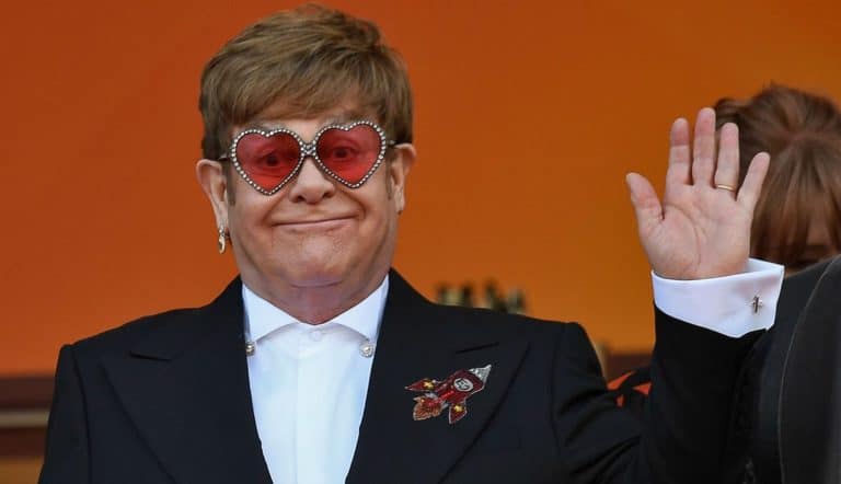 Elton John atakuje Watykan za sprzeciw wobec błogosławienia par homoseksualnych