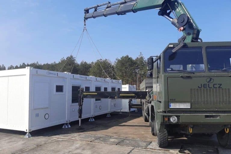 W Białej Podlaskiej trwa budowa miasteczka kontenerowego dla batalionu zmechanizowanej 1 Warszawskiej Brygady Pancernej