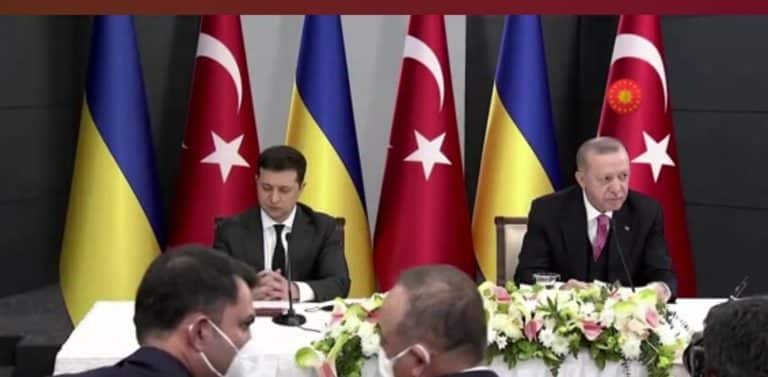 Erdogan po spotkaniu z Zełenskim: Turcja zdecydowanie staje w obronie integralności terytorialnej i suwerenności Ukrainy