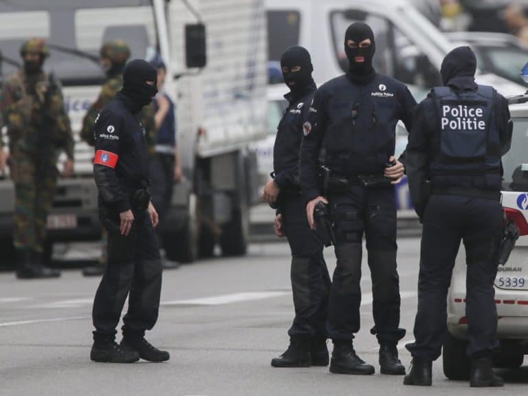 Belgijska policja poszukuje zawodowego żołnierza, który groził śmiercią głównemu wirusologowi kraju