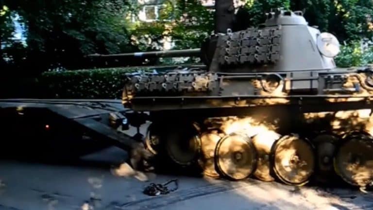 84-letni Niemiec trzymał na posesji czołg PzKpfw V „Panther” i nie tylko…