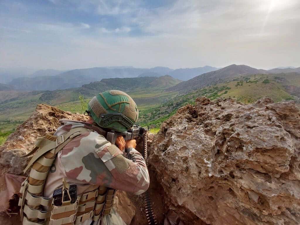 Tureccy komandosi zdobyli kompleks tuneli PKK Avaşin/Werxele (północny Irak)
