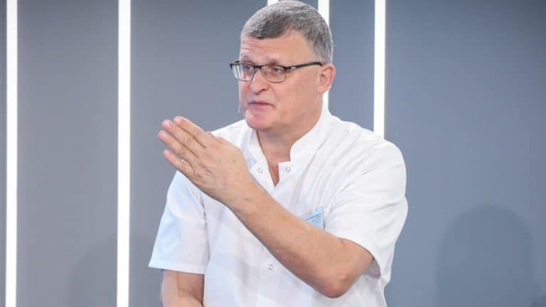 Dr Grzesiowski skrytykował niedawne oświadczenie Kultu dot. koncertów „tylko dla zaszczepionych”