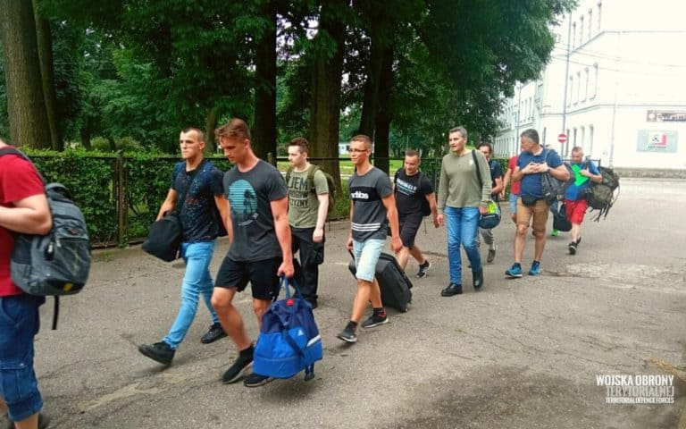 1000 ochotników wstępuje w szeregi terytorialsów