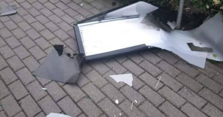 Kibic reprezentacji Polski nie wytrzymał! Wyrzucił telewizor przez okno