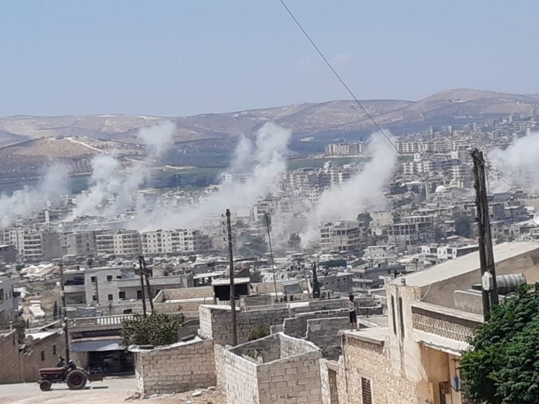 Kurdowie ostrzelali miasto Afrin, w północno-zachodniej Syrii, Turcy i Turkmeni odpowiedzieli ogniem artyleryjskim
