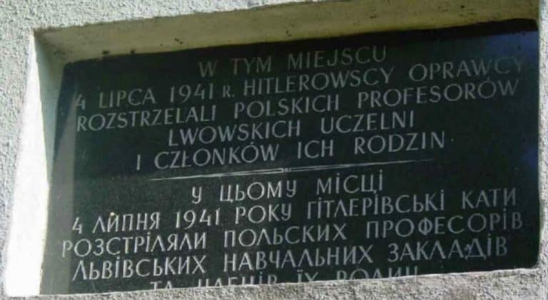 Morawiecki: Wzgórza Wuleckie we Lwowie miejscem straszliwej kaźni polskich elit