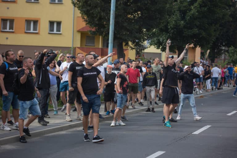 Kobieta, która relacjonowała zamieszki przed Komendą Powiatową Policji w Lubinie dostałą 2 miesiące aresztu