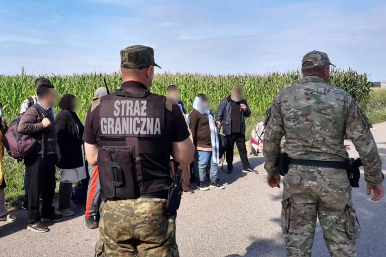Wczoraj na odcinku granicy z Białorusią funkcjonariusze Straży Granicznej zatrzymali 62 nielegalnych migrantów