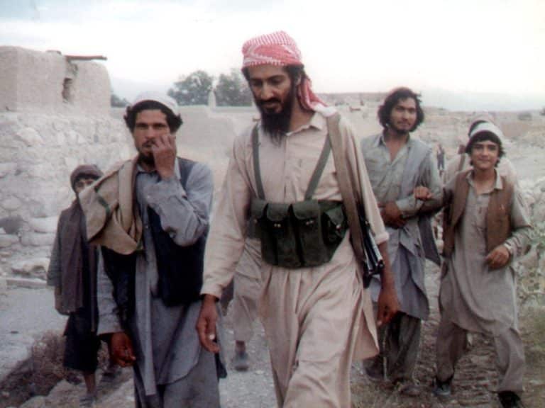 Amin al-Haq, uważany za jednego z najbliższych współpracowników bin Ladena, powrócił do Tora Bora